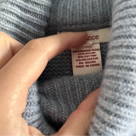 Sundance Turtleneck Sweater Merino Wool Blend Large Blue Grey Mixed Media SOFT - Picture 10 of 10